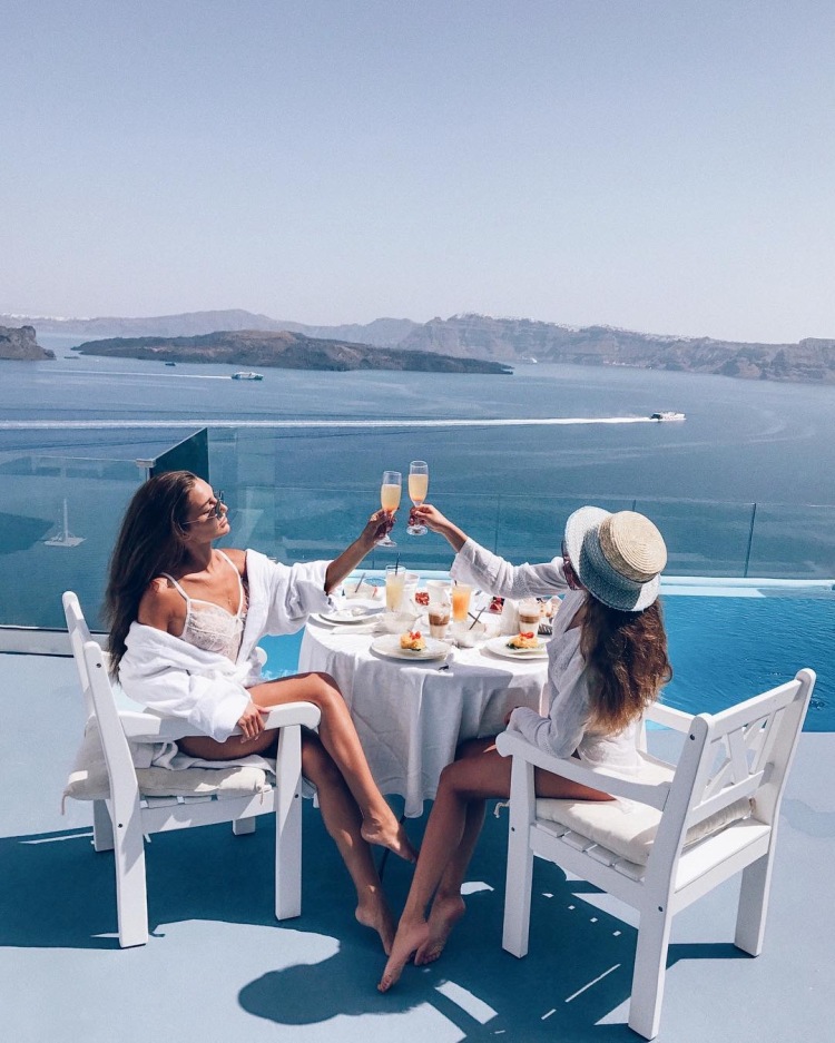 Astarte Suites Luxury hotel in Santorini , private pool suite